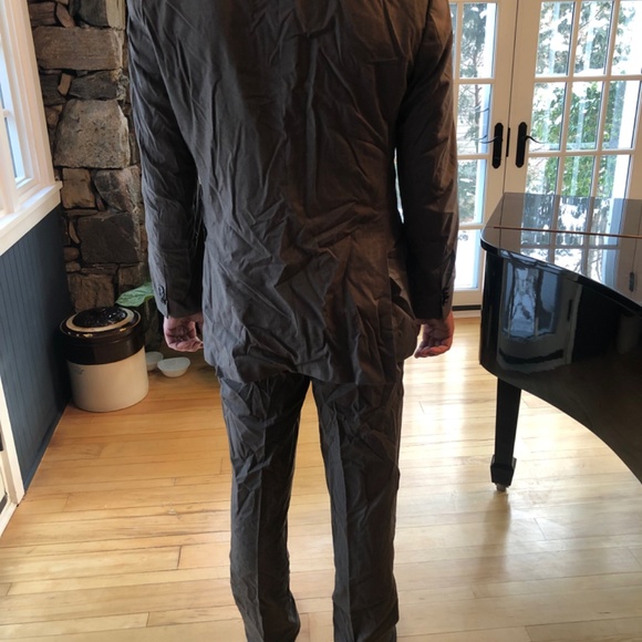 Boss suit - Picture 3 of 5